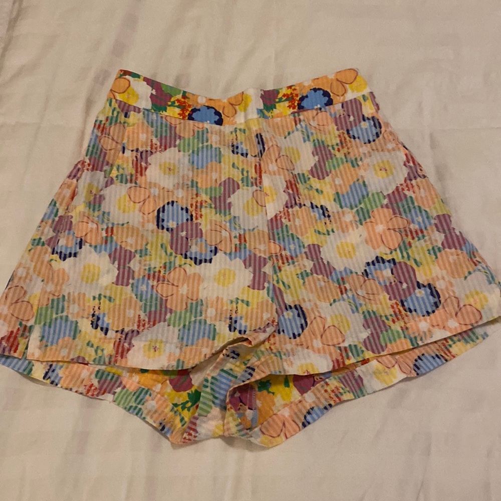 Urban Outfitters Jupiter floral shorts